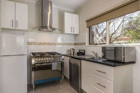 COMFORT INN COACH AND BUSHMANS - Perisher Accommodation 5