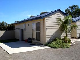 Moonta Bay Cabins - Perisher Accommodation 0