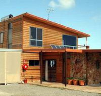 Shboo Shelly Beach Lodge