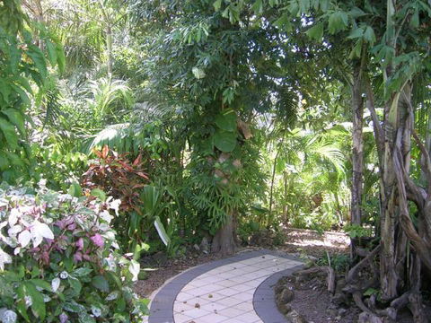 Cooktown Motel Pam's Place - Perisher Accommodation 1