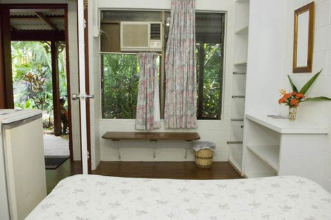 Cooktown Motel Pam's Place - Perisher Accommodation 5