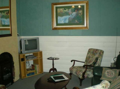 Kookaburra Cottage - Broken Hill - Perisher Accommodation 1