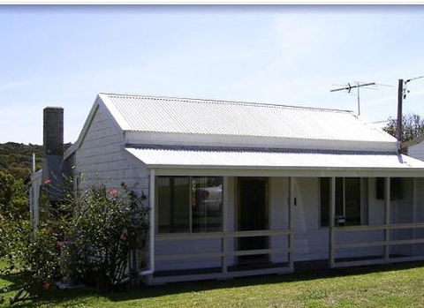 Catho Cottage At Catherine Hill Bay - Perisher Accommodation 4