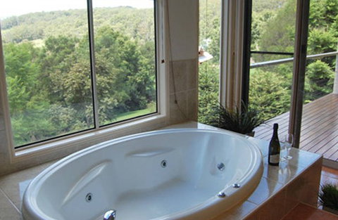 Ravensbourne Escape Kookaburra Kottage - Perisher Accommodation 0