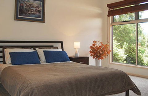 Ravensbourne Escape Kookaburra Kottage - Perisher Accommodation 1