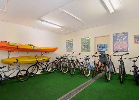 Golden Shores Holiday Club - Perisher Accommodation 5