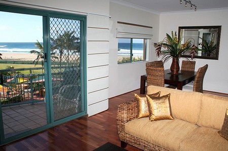 Currumbin Sands On The Beach - Perisher Accommodation 0