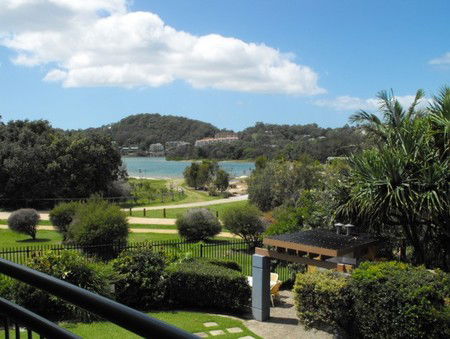 Currumbin Sands On The Beach - Perisher Accommodation 2