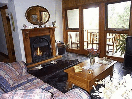 Studio Cottages Romantic Hideaway - Perisher Accommodation 3