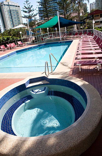 Surfers Century Apartments - Perisher Accommodation 3