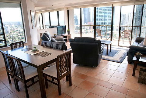 Surfers Century Apartments - Perisher Accommodation 4