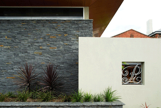 Robin Hood Hotel - Perisher Accommodation