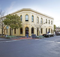 College Lawn Hotel - Perisher Accommodation