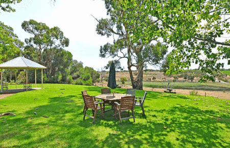 Currency Creek Winery - Perisher Accommodation 1