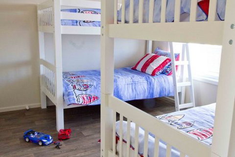 Coral Sands Luxury Beach House - Perisher Accommodation 5