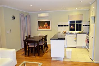 Best Western Plus Buckingham International - Perisher Accommodation 6