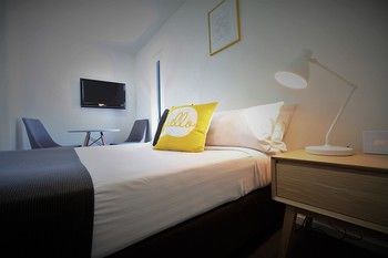 City Edge North Melbourne - Perisher Accommodation 15