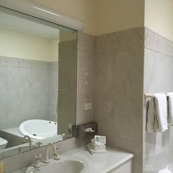 Eltham Gateway Hotel - Perisher Accommodation 3