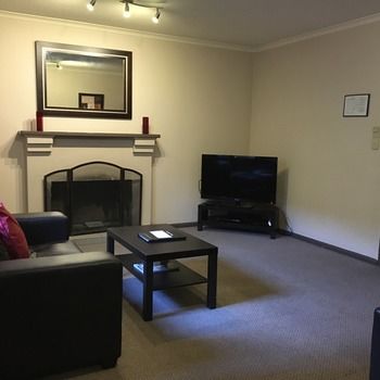 Eltham Gateway Hotel - Perisher Accommodation 19
