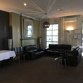 Eltham Gateway Hotel - Perisher Accommodation 37