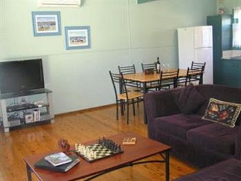 Paradise Bungalow - Perisher Accommodation 3