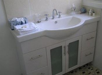 Paradise Bungalow - Perisher Accommodation 9