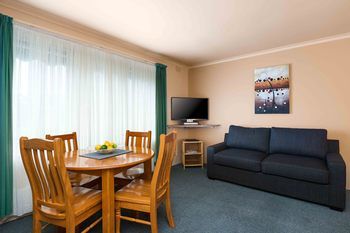 Best Western Fawkner Suites & Serviced Apartments - Perisher Accommodation 55
