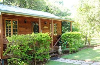 Sunshine Valley Cottages - Perisher Accommodation 10