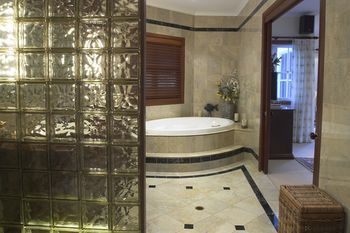 Kingfishers Manor @ Noosa - Perisher Accommodation 7