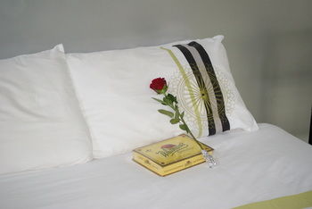 Kingfishers Manor @ Noosa - Perisher Accommodation 40