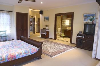 Kingfishers Manor @ Noosa - Perisher Accommodation 45