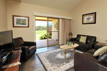 Langbrook Estate Cottages - Perisher Accommodation 17