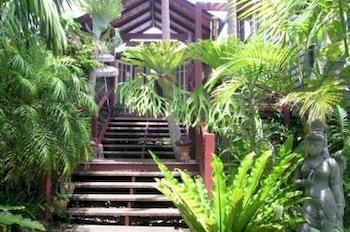 Maleny Tropical Retreat Balinese B&b - Perisher Accommodation 0