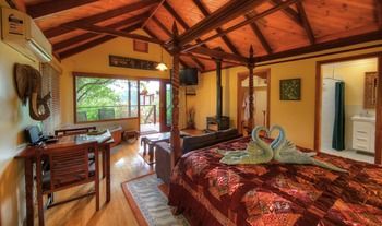 Maleny Tropical Retreat Balinese B&b - Perisher Accommodation 15