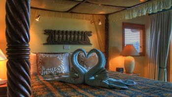 Maleny Tropical Retreat Balinese B&b - Perisher Accommodation 24