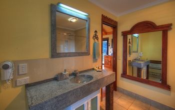 Maleny Tropical Retreat Balinese B&b - Perisher Accommodation 36