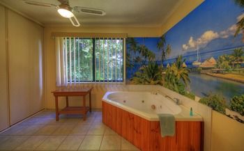 Maleny Tropical Retreat Balinese B&b - Perisher Accommodation 40