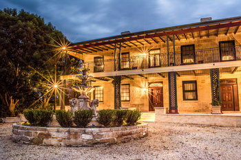 Segenhoe Inn Historic Bed & Breakfast - Perisher Accommodation 4