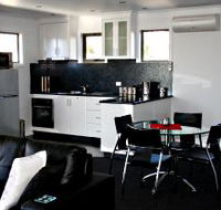 Rosie's Cottage and Town House - Perisher Accommodation