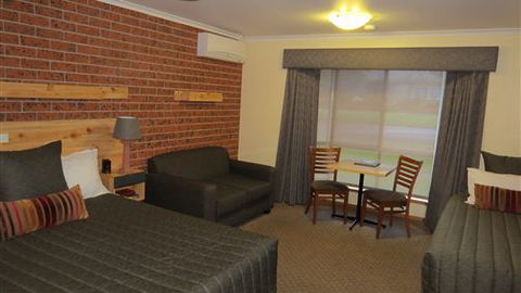AAT 28 Goldsmith Hotel - Perisher Accommodation 2