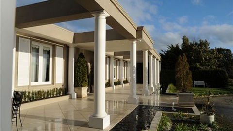 Norwood House Receptions & Motel - Perisher Accommodation 0