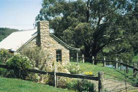 Adelaide Hills Country Cottages - Gum Tree Cottage - Perisher Accommodation 0