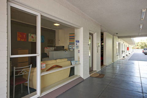 Hello Adelaide Motel + Apartments - Perisher Accommodation 1