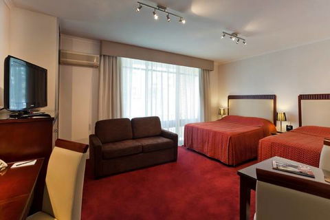 BEST WESTERN Ensenada Motor Inn & Suites - Perisher Accommodation 3