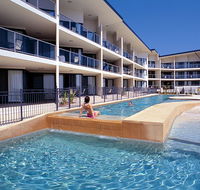 Boathouse Resort Tea Gardens