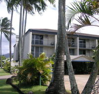 Cairns Holiday Lodge