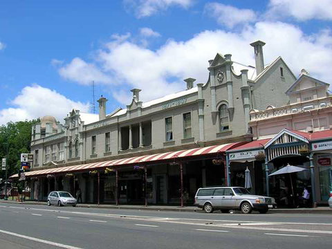 Commercial Hotel Camperdown - Perisher Accommodation 0