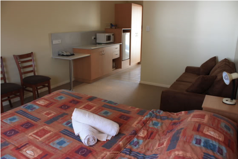 Country Roads Motor Inn - Gayndah - Perisher Accommodation 4
