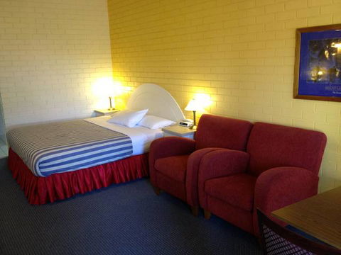 Econo Lodge Statesman Ararat - Perisher Accommodation 4