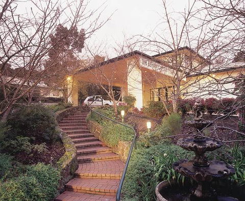 Eltham Gateway Hotel And Conference Centre - Perisher Accommodation 0